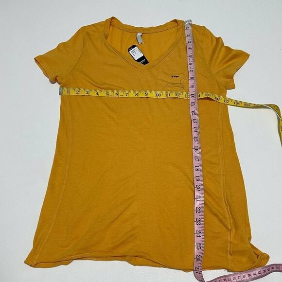 Michelle By Comune Zodiac Leo Astrology Horoscope‎ T-Shirt Mango Yellow Small - Picture 4 of 9